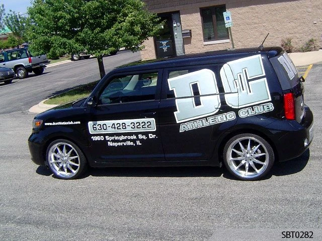 Vehicle Lettering & Graphics