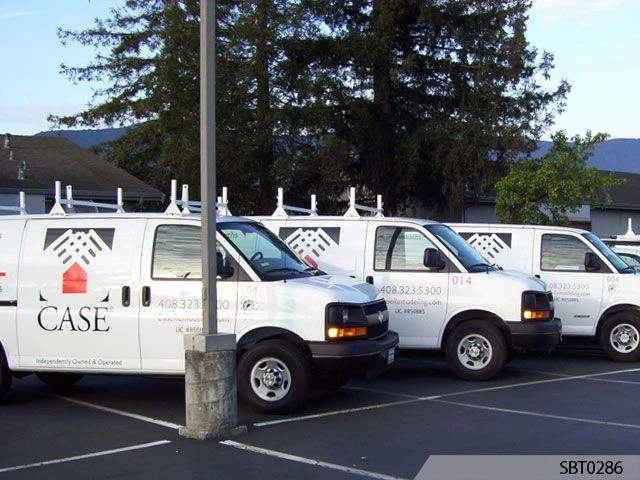 Vehicle Lettering & Graphics