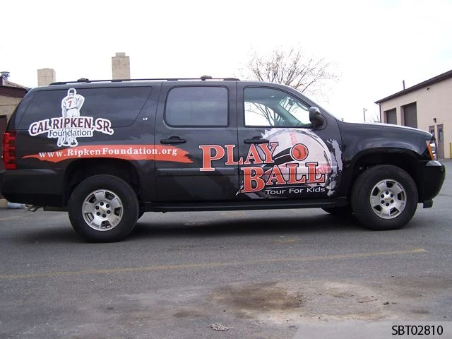 Vehicle Lettering & Graphics