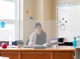 Protection Screen For Teacher at Desk