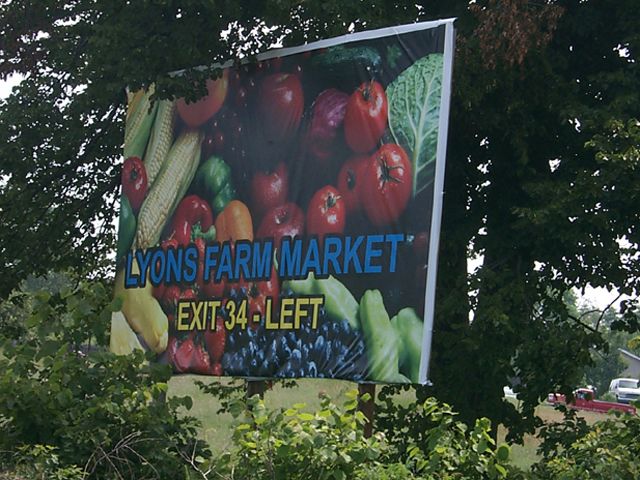 Digital printed vinyl Banner on Billboard