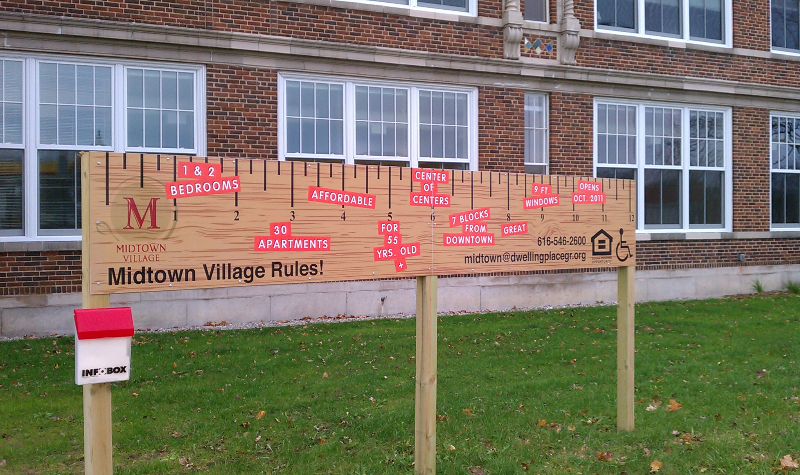 Digital printed vinyl with lamination on MDO wood