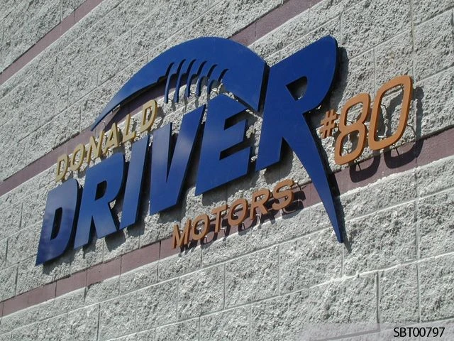 Outdoor Dimensional Lettering