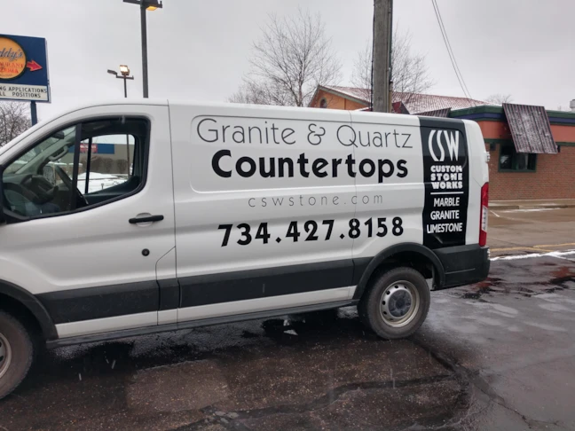Custom Vehicle Lettering & Graphics
