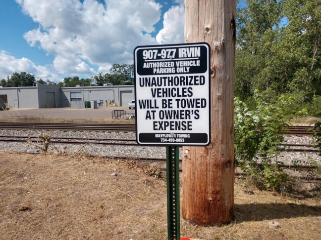 Parking Signs & Street Signs