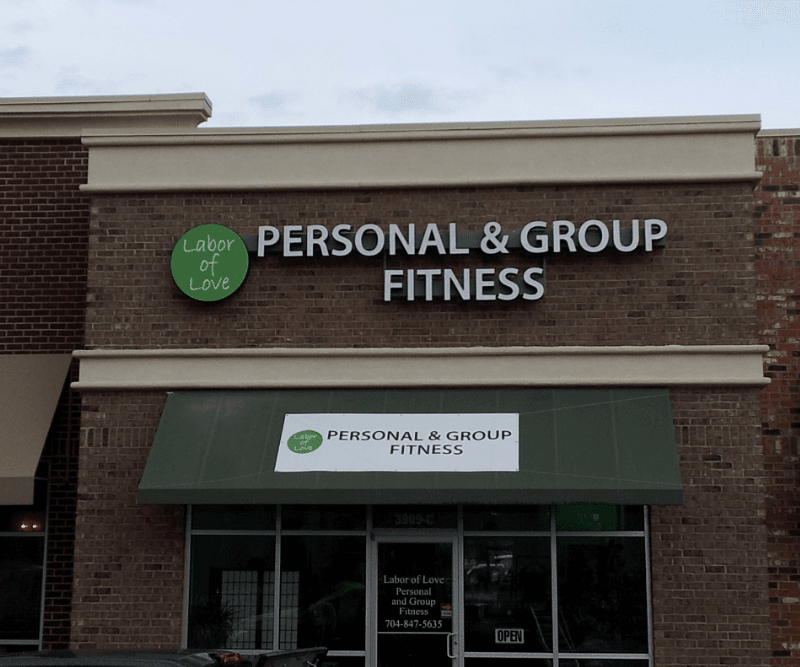 channel letters w/ logo