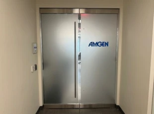 Window Graphics | Healthcare | biopharmaceutical company | Vinyl