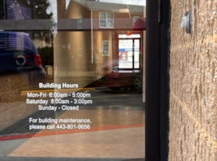 Vinyl Lettering & Graphics | Property Management | Vinyl Building Hours