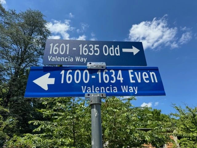Parking Signs & Street Signs