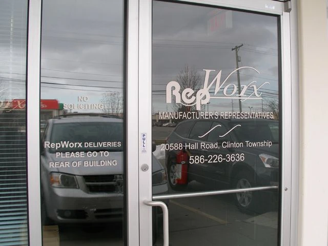Vinyl Graphics & Lettering in [city]