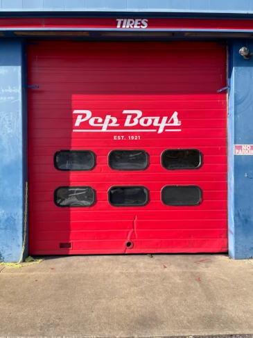 Outdoor Vinyl Lettering & Graphics