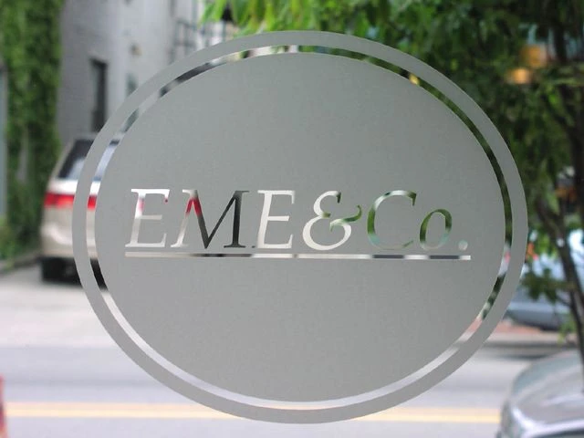 Vinyl Graphics & Lettering in [city]