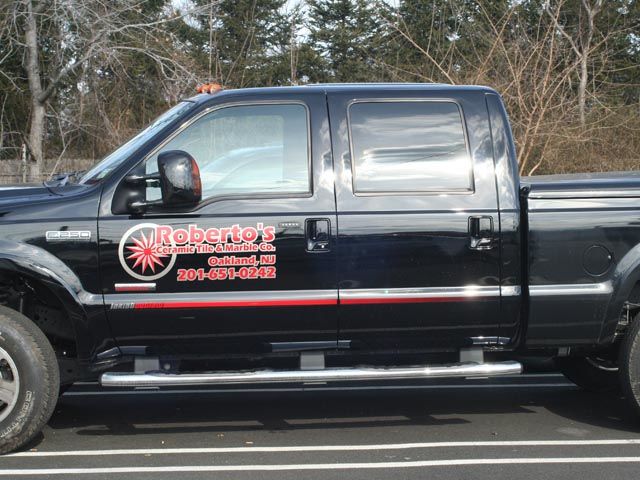 Vehicle Lettering & Wraps