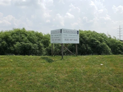 Why Local Is Best for Real Estate Signage