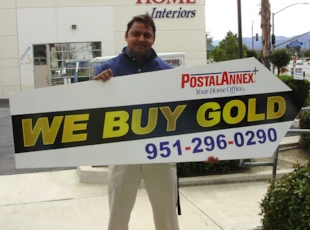 Postal Annex Arrow Sign