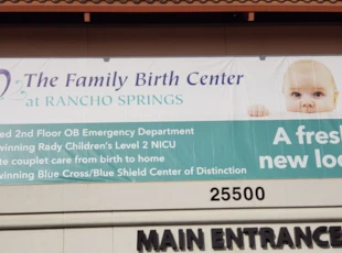 Vinyl Banners | Healthcare | Murrieta
