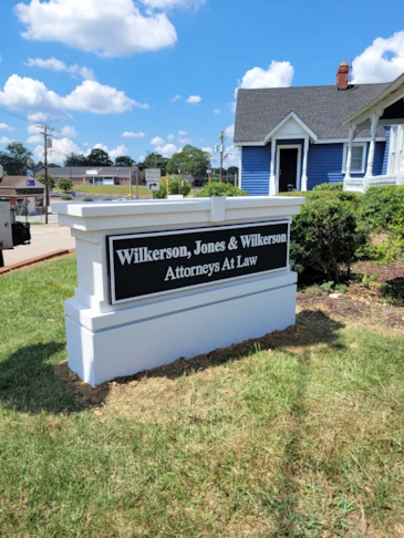 A new monument sign is a great way to give your outside area a face lift!  So many options to choose from, ask us what is best for you today!