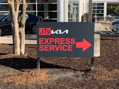 Exploring Different Materials for Commercial Signs: Which One Is Right for You?