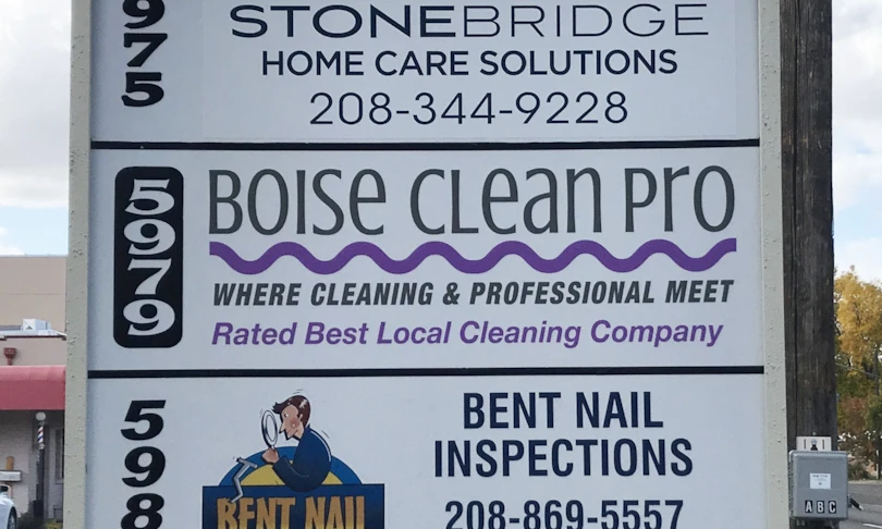 New vinyl graphics on existing pylon sign