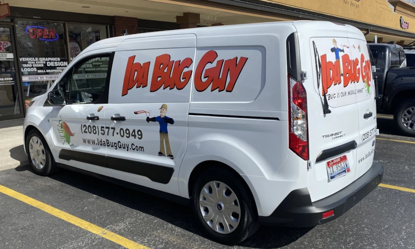 Custom Vehicle Lettering & Graphics
