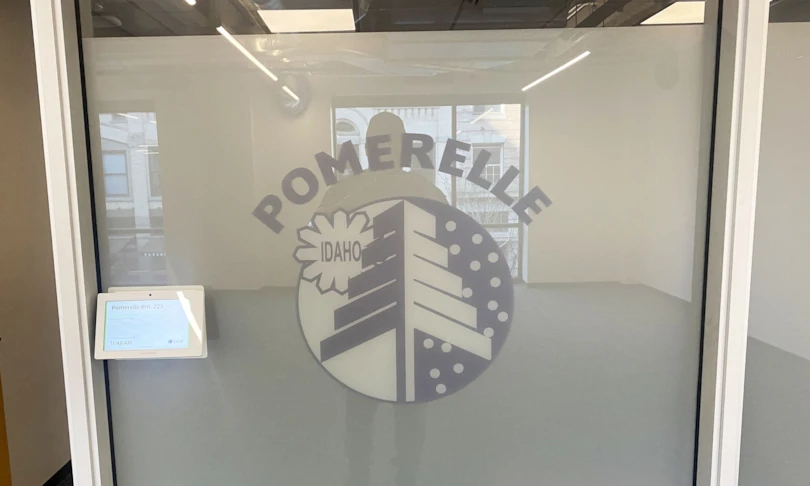 Indoor Vinyl Lettering & Graphics