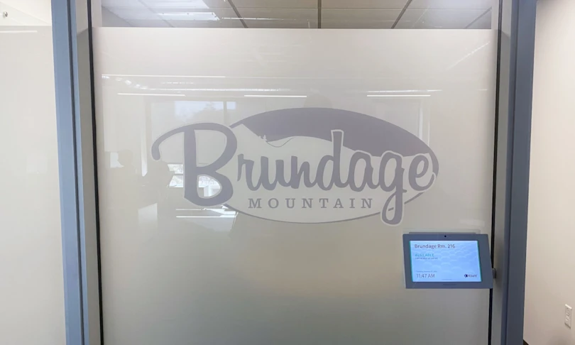Dusted Vinyl and Digitally printed graphics on windows