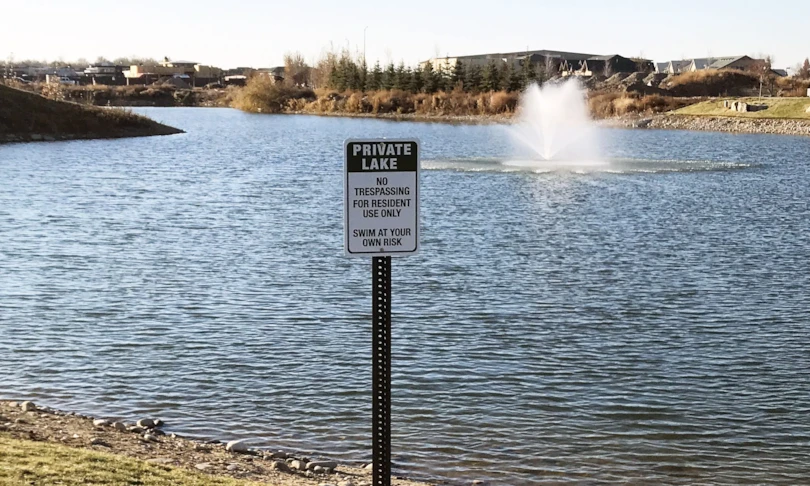 Aluminum warning sign