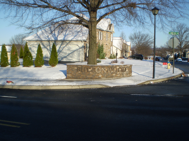 Buttonwood Development Entrance