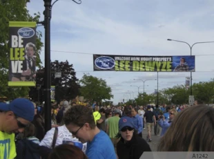 Street and Pole Banners to welcome Lee Dewyze