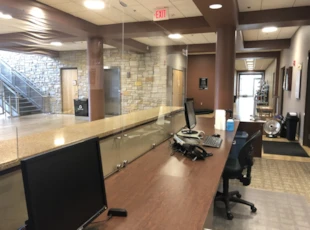 Counter Protection Screens | Protective Face Shields | Government | Barrington, IL 60010
