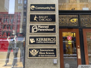 Cast Metal Plaques | Schools, Colleges & Universities | Chicago | Metal