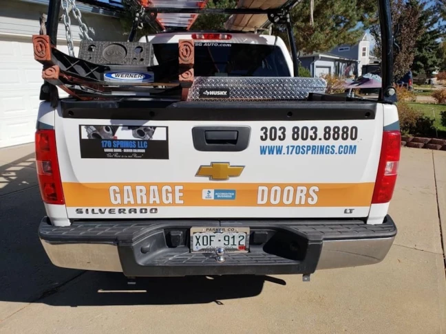 Custom Vehicle Lettering & Graphics
