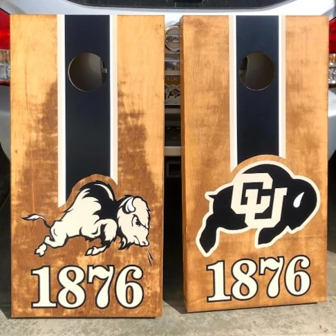 Outdoor Vinyl Lettering & Graphics