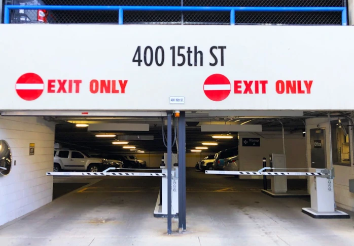 3D Signs & Dimensional Letters