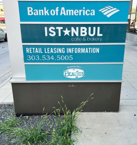 Acrylic & Aluminum lightbox signage for BeauJos