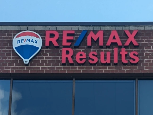 LED Channel Letters with Logo Box