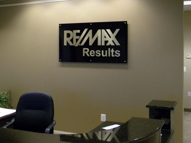 Acrylic Letters with Laminate Faces on Acrylic with Standoffs