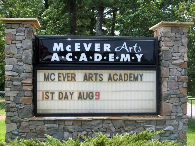 Lighted Signs - Outdoor