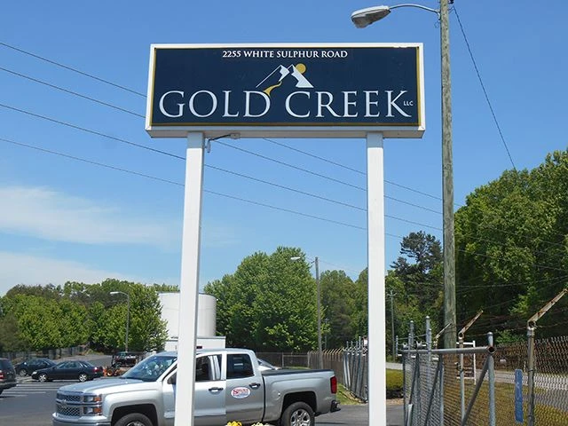 Lighted Signs - Outdoor