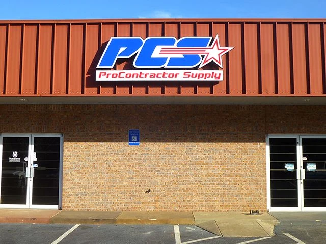 Lighted Signs - Outdoor 
