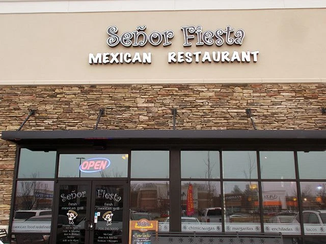 Lighted Signs - Outdoor