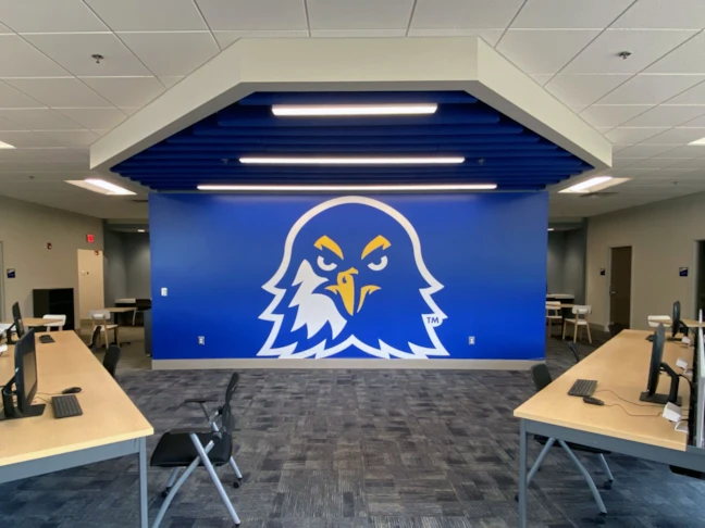 Vinyl Lettering & Graphics