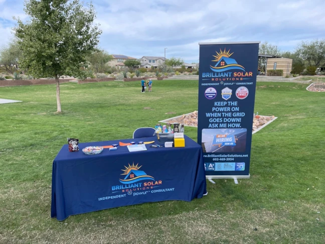 Table Throw and Retractable Banner Stand